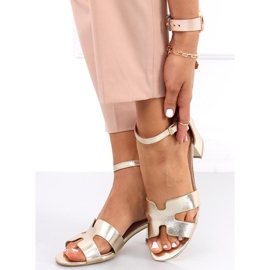 Nabila Gold korkeakorkoiset sandaalit kultainen 1