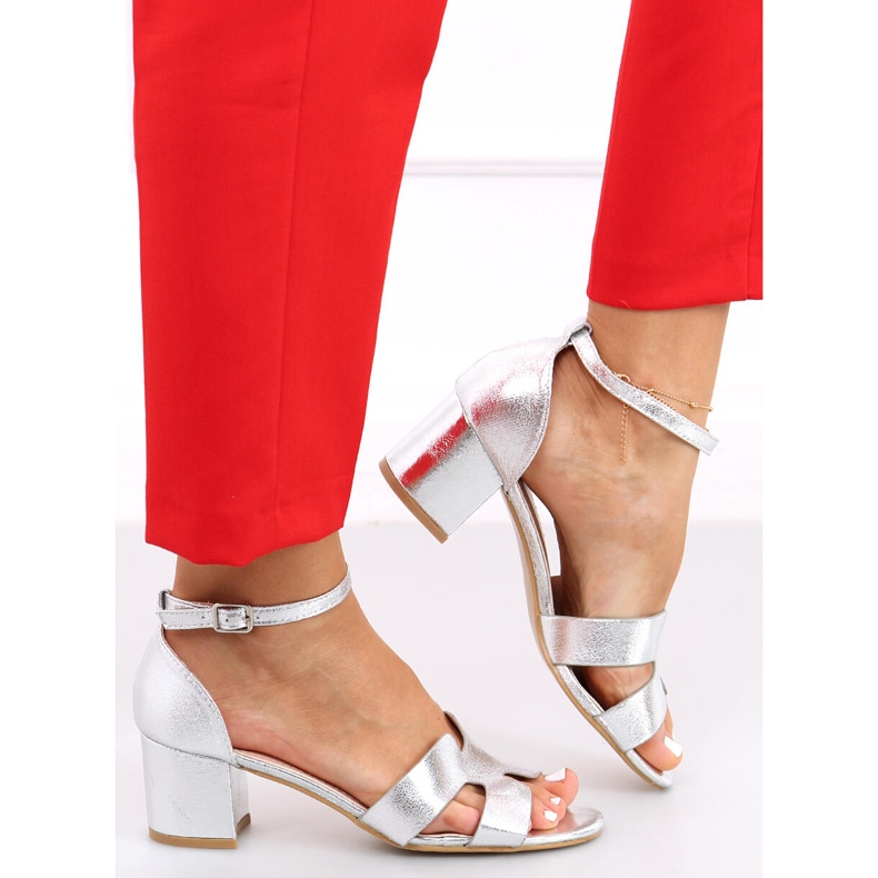 Nabila Silverin korkeakorkoiset sandaalit hopea 1