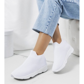 Roesin valkoiset lenkkarit valkoinen 1