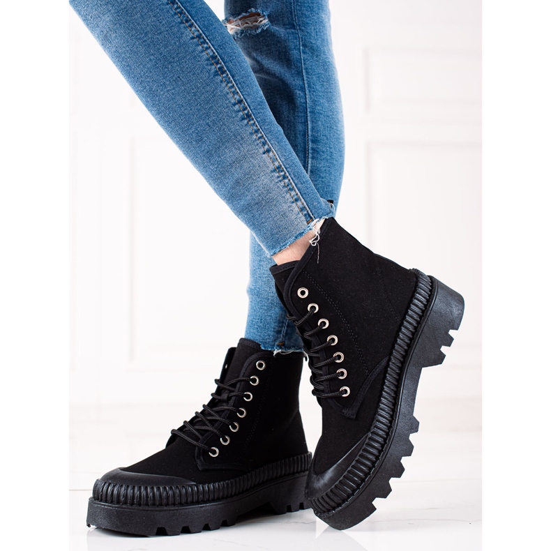 Melisa Muodikkaat lenkkarit lavalla musta 1