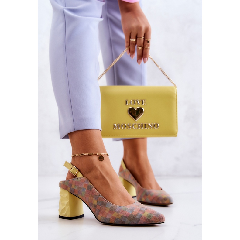 Mokkapumput postissa Maciejka 05427-39 Monivärinen keltainen 2