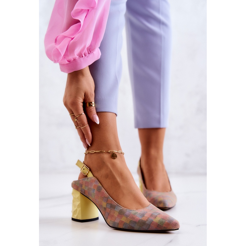 Mokkapumput postissa Maciejka 05427-39 Monivärinen keltainen 1