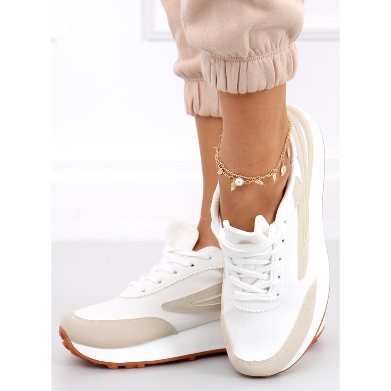 Naila Beige naisten urheilukengät valkoinen 1