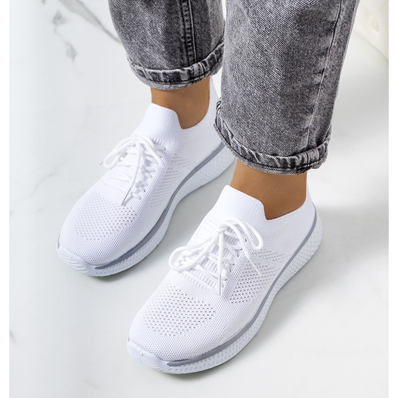 Michaelin valkoiset urheilulenkkarit valkoinen 1