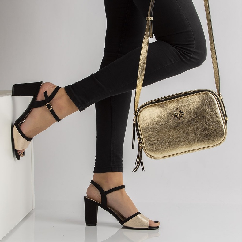 Filippo DS777 / 20 Bk Go Black Gold sandaalit musta kultainen 1