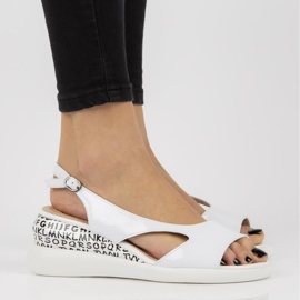 Sandaalit kiilassa Filippo DS2315 / 21 Wh valkoinen 1