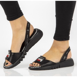 Mustat sandaalit kiilalla Filippo DS2352 / 21 Bk 1