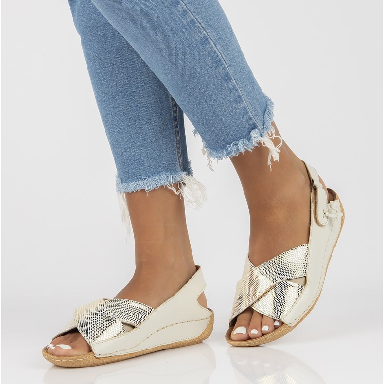 Nahkasandaalit Filippo 00994-37 / 00-5 ecru 1