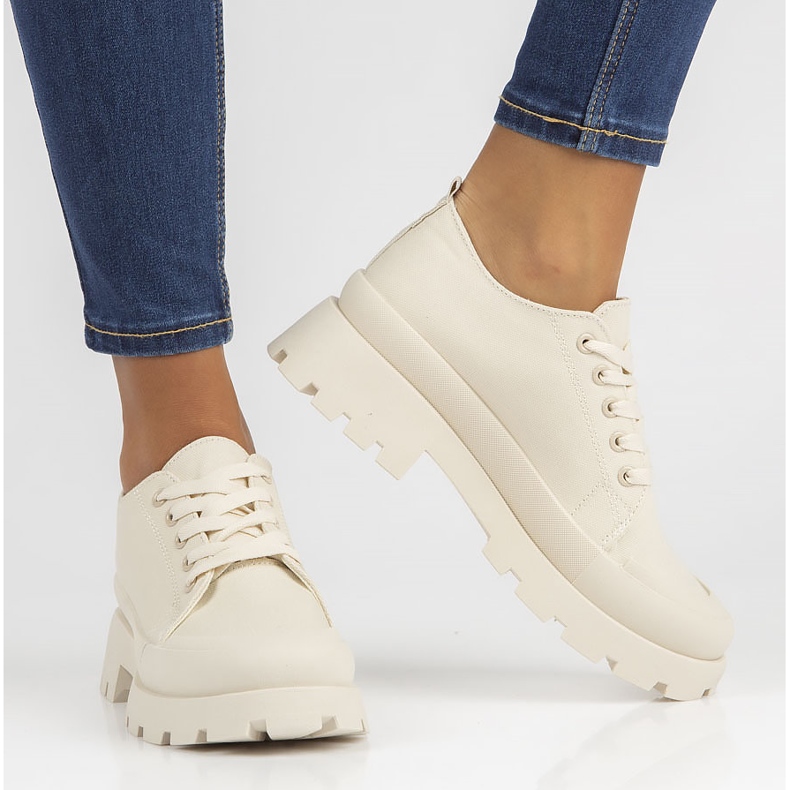 Filippo PC125 beige lenkkarit 2