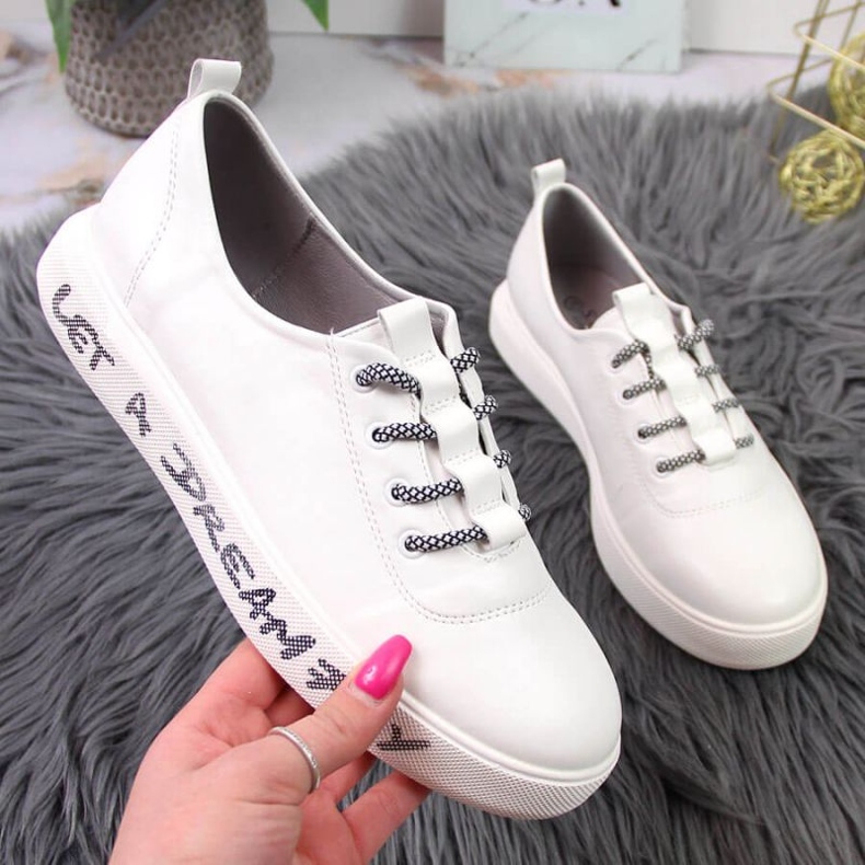 Urheilulenkkarit S. Barski W OLI145 alustalla valkoiset valkoinen 1