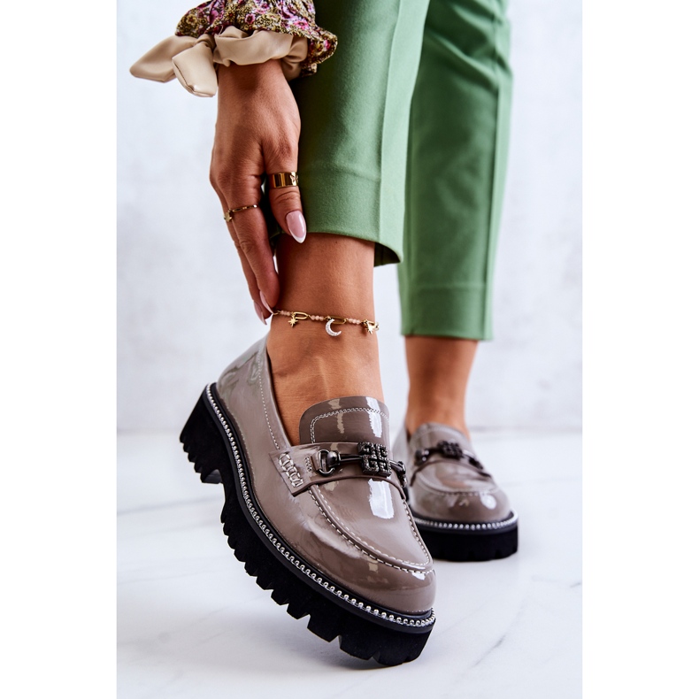 S.Barski Kiiltonahkaiset kengät vaaleanruskealla Adison-koristeella monivärinen 1