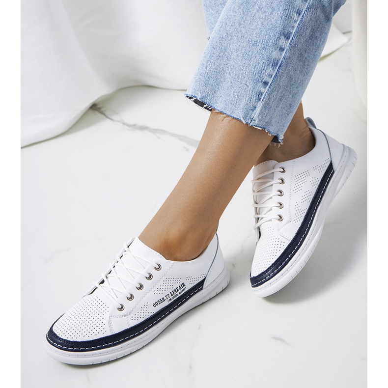 Valeskan valkoiset nahkalenkkarit valkoinen laivastonsininen 1