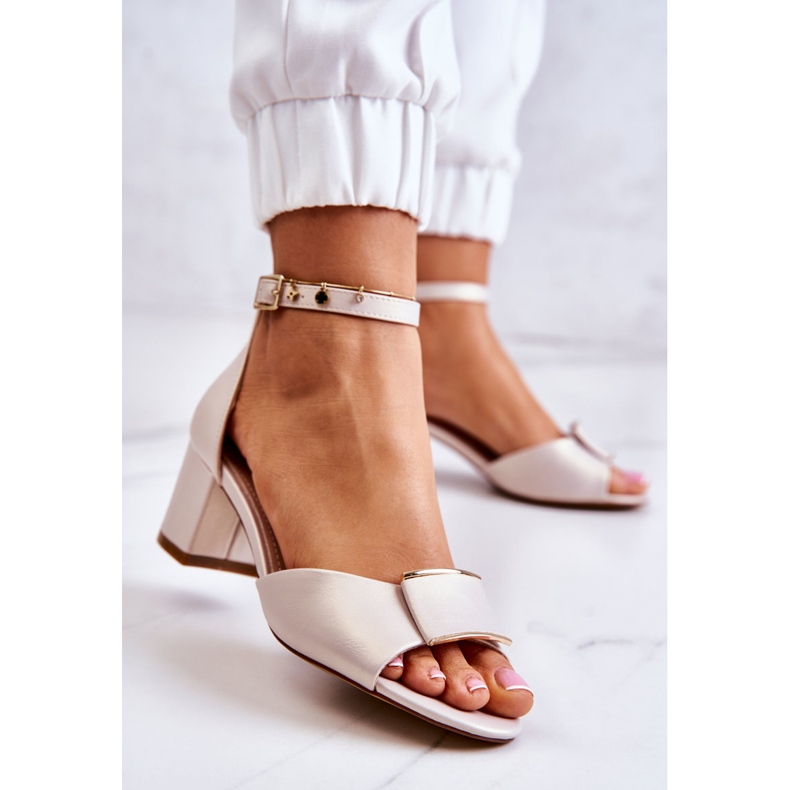 Sergio Leone Nahkasandaalit beige Floren -koristeella 2