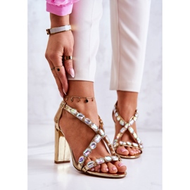 S.Barski Naisten korkeakorkoiset sandaalit Lu Boo Golden 8258-1 Vernee kultainen 2