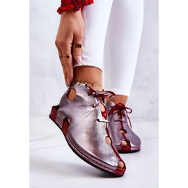 Vaaleat nahkaiset Maciejka 03426-20 hopeanpunaiset saappaat punainen 1