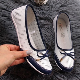 Naisten valkoiset nahkaiset harjakattoiset ballerinat eVento 1