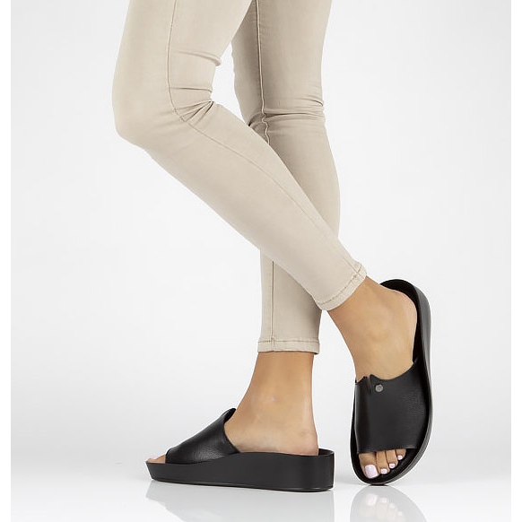 Nahkaiset tossut Filippo DK2059 / 22 Bk musta 1