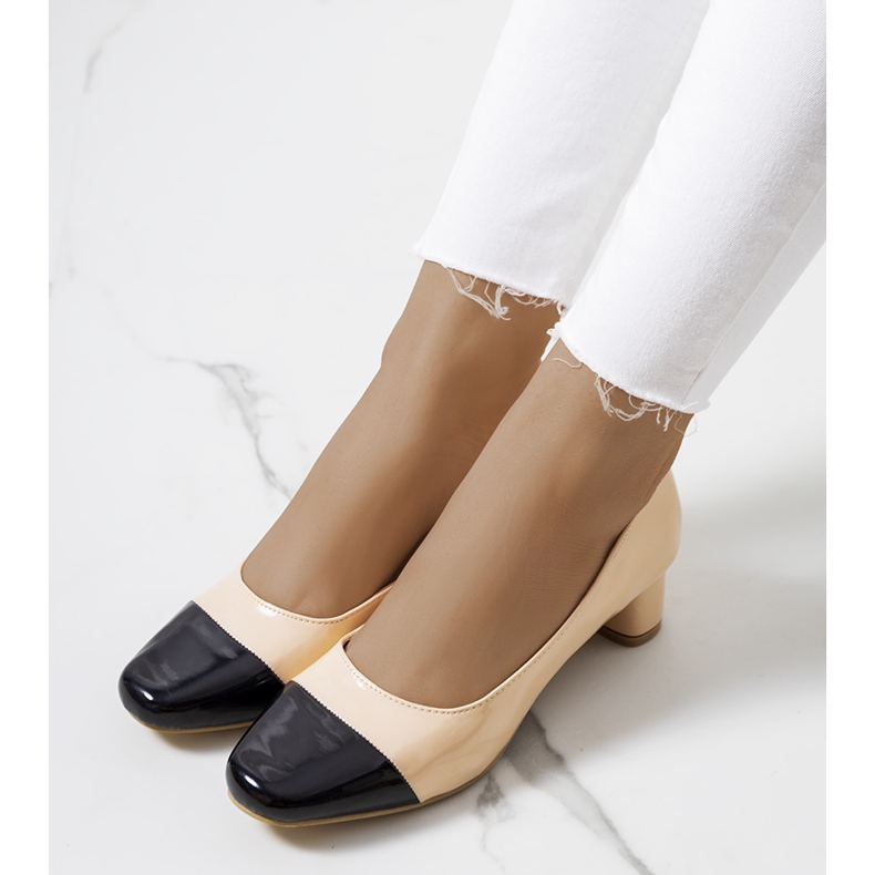 Beige Dikra naisten pumput musta 1