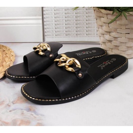 Mustat tossut ketjulla W S. Barski 2