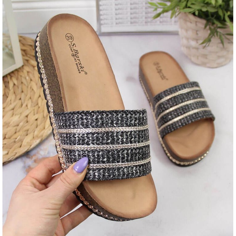 Mustat alustatossut W S. Barski 1