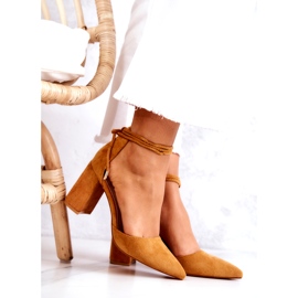 FB2 Pumput baarissa sidottu kameliletti ruskea keltainen 4