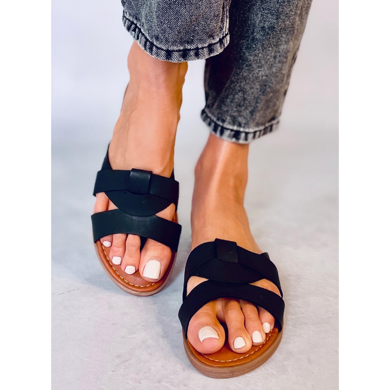 Naisten Cross Tossut Poppy Black musta 1