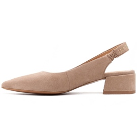 Marco Shoes Beige mokkanahkaiset sandaalit koristeellisilla suuttimilla 2