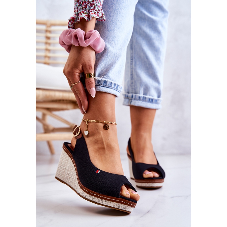 PS1 Naisten mukavat sandaalit soljella, musta Thallas 1