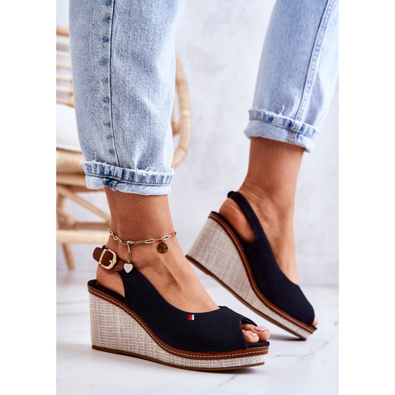 PS1 Naisten mukavat sandaalit soljella, musta Thallas 2