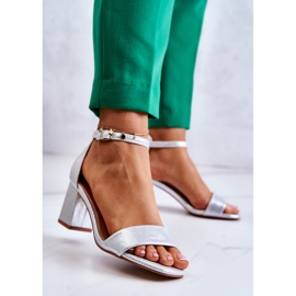 Vinceza Muodikkaat naisten sandaalit kantapäässä, hopea Lucida 2