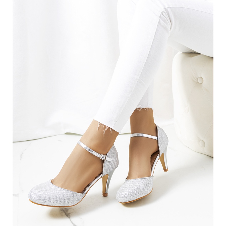 Hopean kiiltävät Rosetown-pumput 1