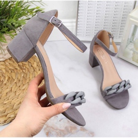 Harmaa sandaalit pylväässä ketjulla W Filippo 1