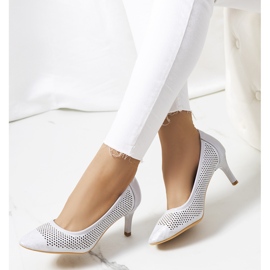 Harmaa harjakattoiset pumput Carling-kantapäässä hopea 1