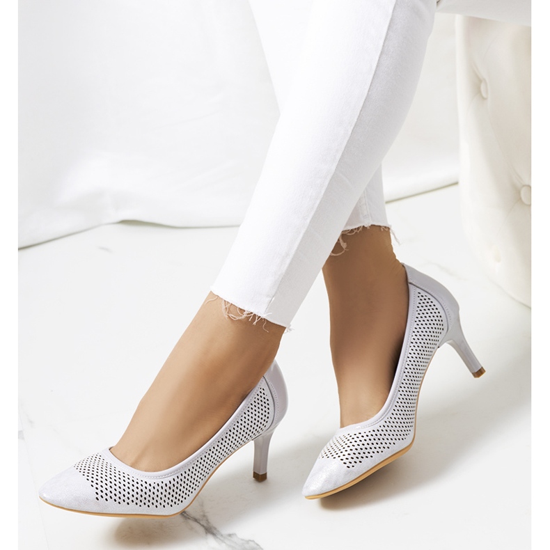 Harmaa harjakattoiset pumput Carling-kantapäässä hopea 1