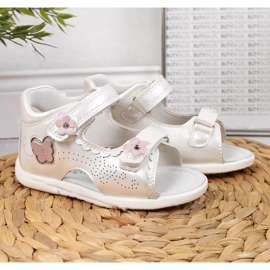 Valkoiset tarranauhasandaalit American Clubilla valkoinen 2