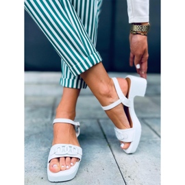 Sharon Whiten korkeakorkoiset sandaalit valkoinen 1