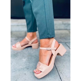 Sharon Nuden korkeakorkoiset sandaalit beige 1