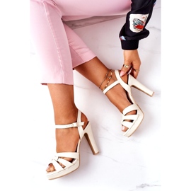 PW1 Tyylikkäät sandaalit baarissa Beige Anastasia 1