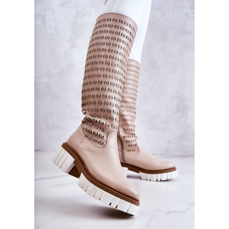 Harjakatkoiset nahkasaappaat beigellä Lativia vetoketjulla 2