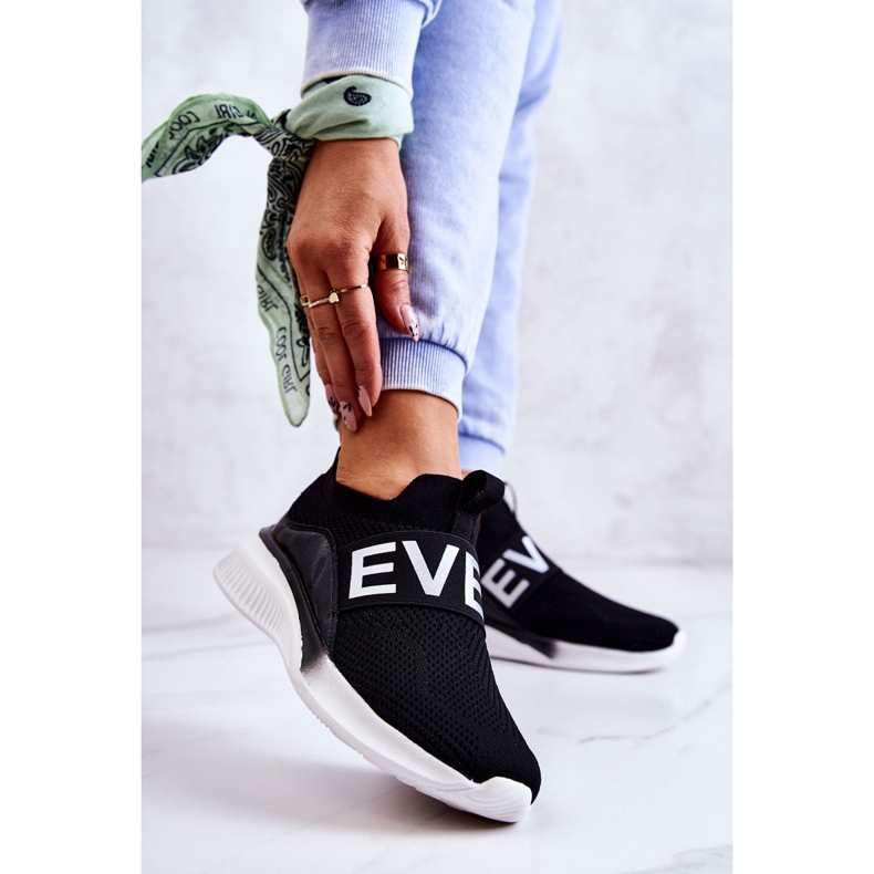 Vinceza Naisten urheilukengät, Slip-on Black Lorane musta 1