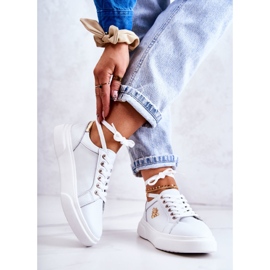 Vinceza Nahkaiset urheilukengät, joissa on valkoinen kaleriekoriste kultainen 2