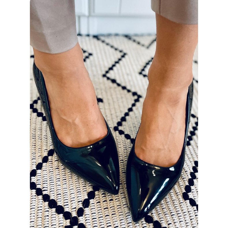 Matalakorkoiset pumput Zelia Black musta 2