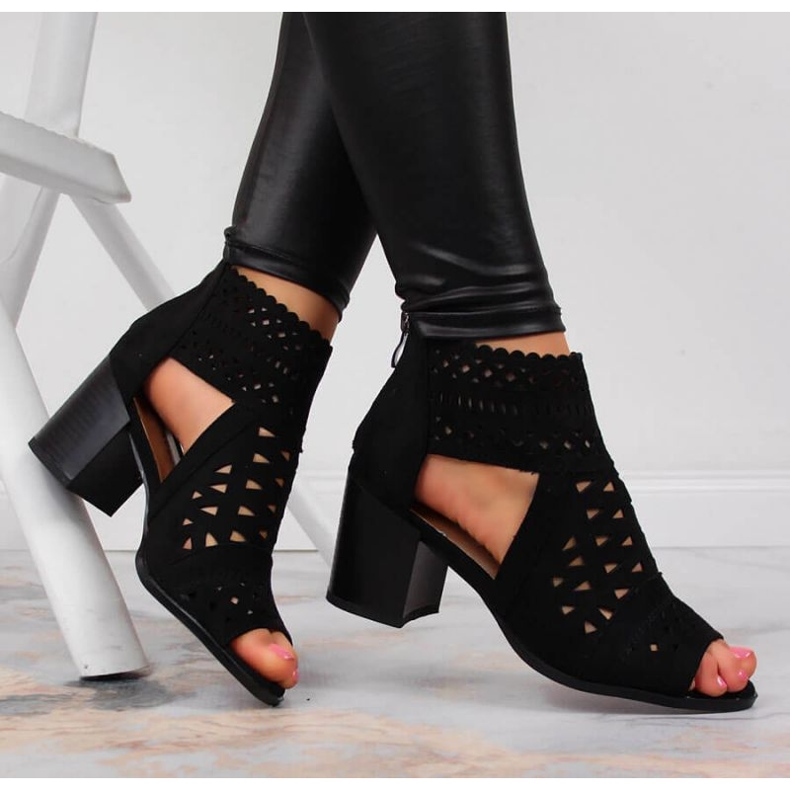 T.Sokolski W SCA158 avoimet sandaalit mustat 2