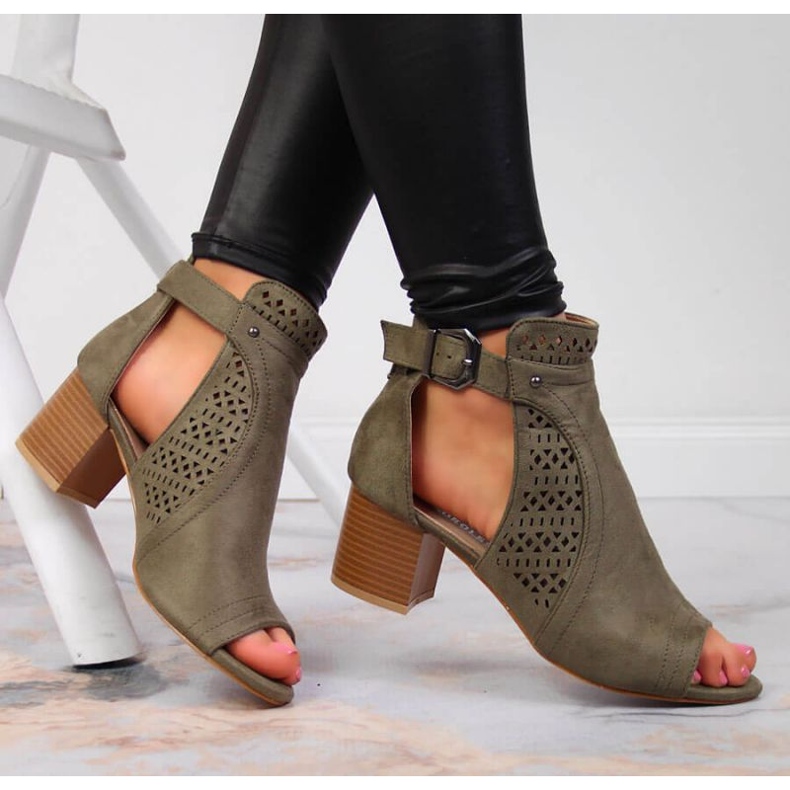 Harjakattoiset sandaalit T.Sokolski W SCA159B khaki 2