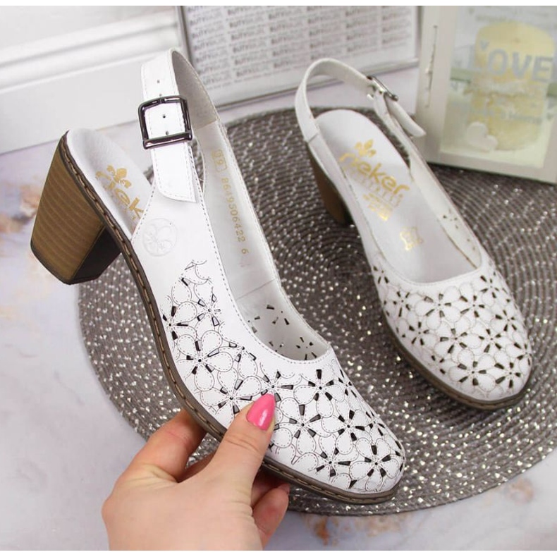 Nahkaiset harjakattoiset sandaalit Rieker W RKR531A valkoinen 1