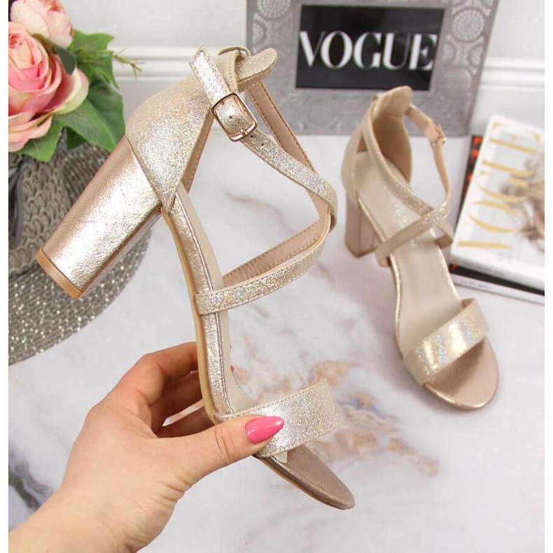 Tolpan kultaiset Filippo W PAW355B sandaalit kultainen 1