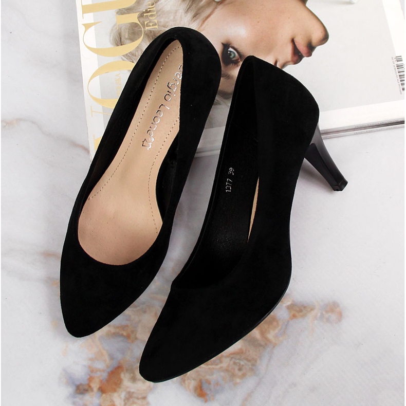 Mustat Sergio Leonen mokkanahkapumput 1