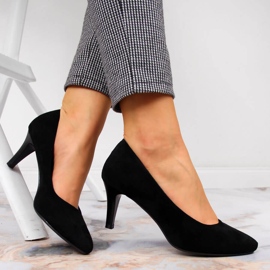 Mustat Sergio Leonen mokkanahkapumput 2