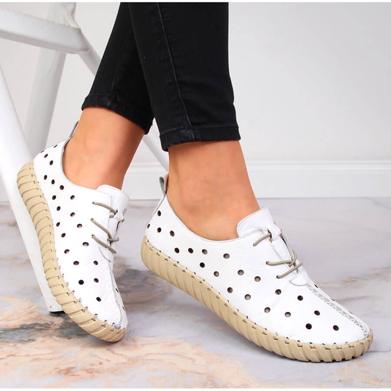 Valkoiset Artiker harjakattoiset mukavuuskengät valkoinen 2