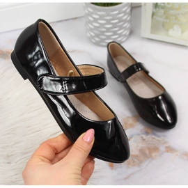 Tyttöjen balerinat tarranauhalla lakatulla mustalla Potockilla 1